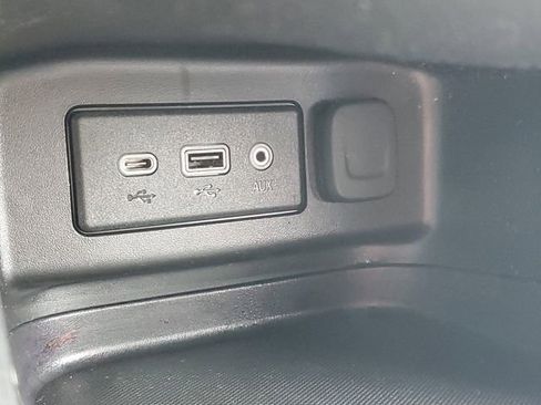 Certified 2024 Chevrolet Equinox RS w/ LPO, Floor Liner Package image 30