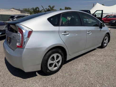 Used 2013 Toyota Prius Two image 6