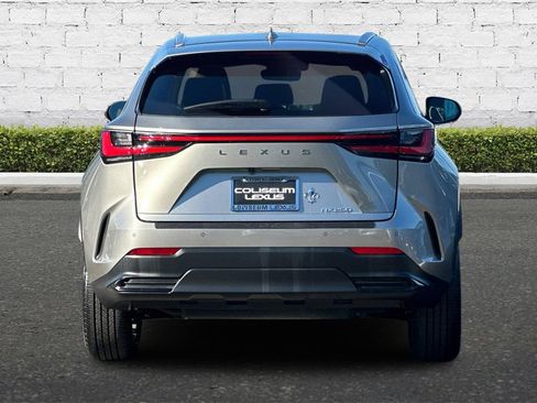 Used 2025 Lexus NX 250 FWD w/ Premium Package image 5