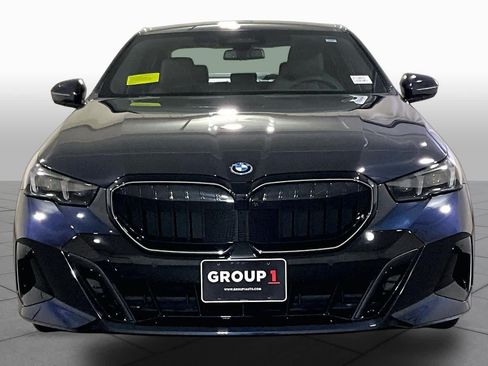 New 2027 BMW 550e xDrive w/ Executive Package AWD/4WD image 2