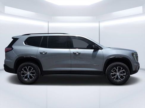 Used 2024 GMC Acadia AT4 w/ Luxury Package AWD/4WD image 2