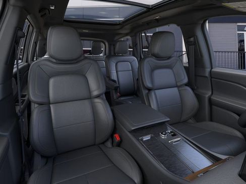 New 2025 Lincoln Aviator Reserve w/ Equipment Group 201A image 10