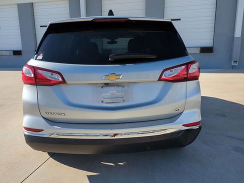 Used 2019 Chevrolet Equinox LT image 4