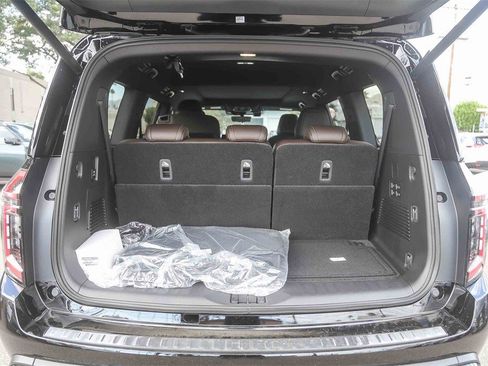 New 2026 Nissan Armada Platinum image 11