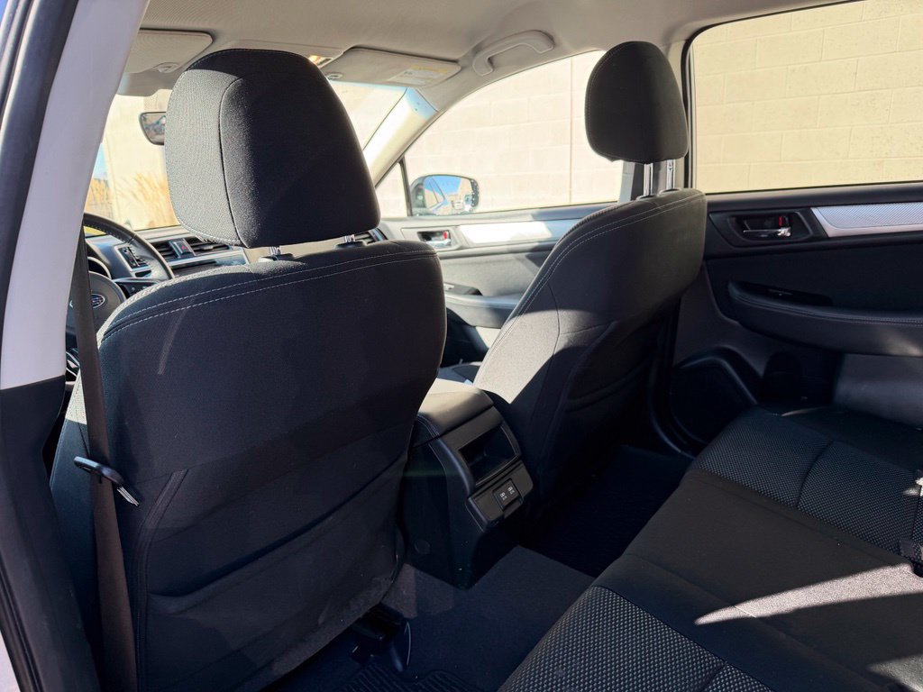 Used 2019 Subaru Outback 2.5i Premium AWD/4WD image 21