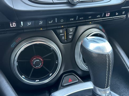 Used 2016 Chevrolet Camaro SS RWD image 27