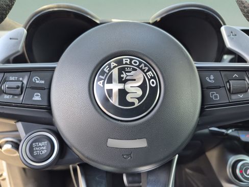 Used 2024 Alfa Romeo Tonale Veloce AWD/4WD image 48