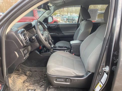 Used 2021 Toyota Tacoma SR5 image 12