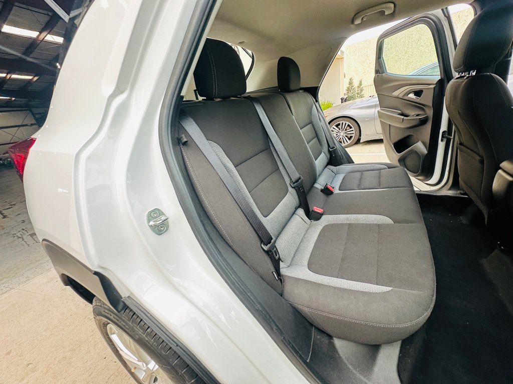 Used 2021 Chevrolet TrailBlazer LS FWD image 25