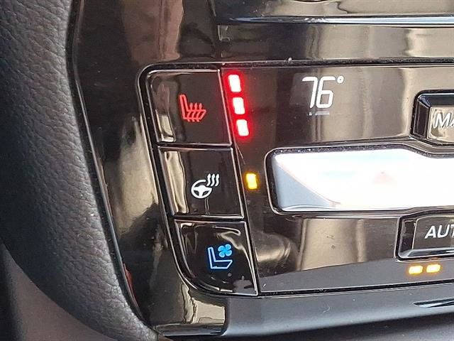 Certified 2021 Ford Explorer Limited w/ Equipment Group 301A AWD/4WD image 19