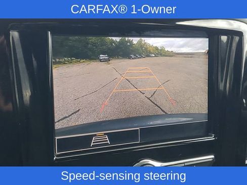 Used 2021 Chevrolet Traverse LS image 22