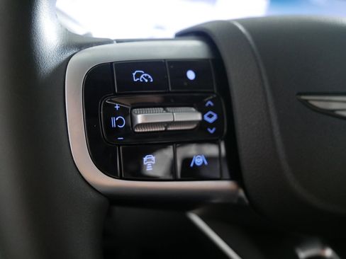 Used 2025 Genesis GV80 2.5T Select image 27