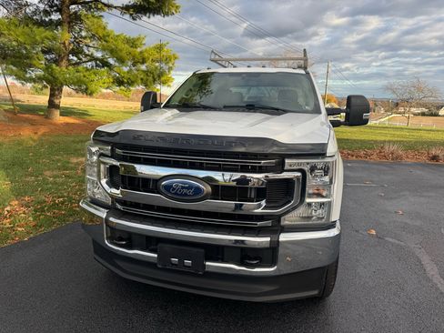 Used 2022 Ford F350 XL w/ Power Equipment Group image 5