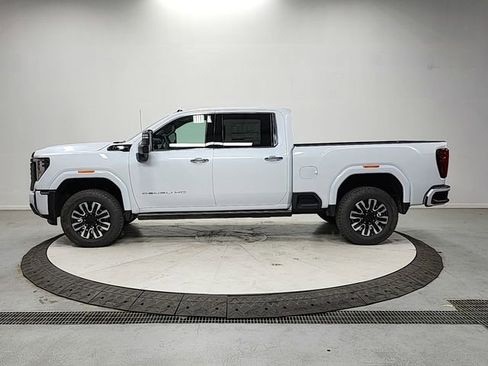 New 2026 GMC Sierra 2500 Denali Ultimate AWD/4WD image 4