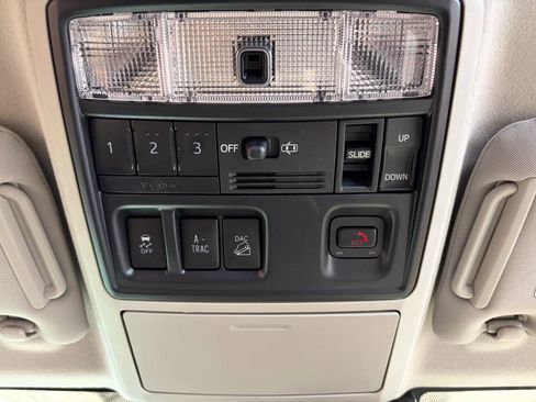 Used 2022 Toyota 4Runner SR5 Premium w/ Moonroof Package AWD/4WD image 26