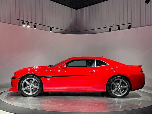 Used 2015 Chevrolet Camaro SS w/ Commemorative Special Edition RWD image 32