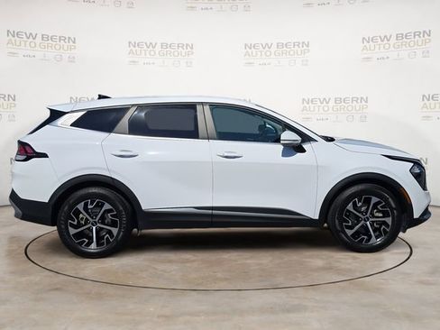 Used 2023 Kia Sportage EX FWD image 6
