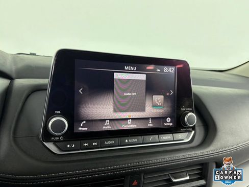 Used 2025 Nissan Rogue SV AWD/4WD image 22