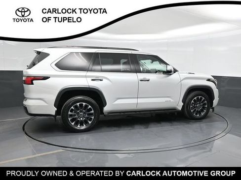 Used 2023 Toyota Sequoia Limited w/ Tow Technology Package AWD/4WD image 4