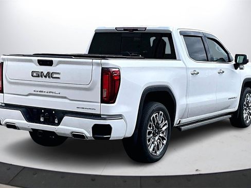 Used 2023 GMC Sierra 1500 Denali Ultimate image 9