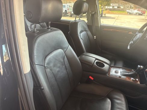 Used 2015 Audi Q7 TDI Premium Plus w/ Premium Plus Package image 16