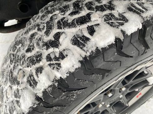 Used 2016 Jeep Wrangler Unlimited Sahara w/ Dual Top Group image 22