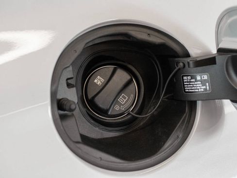 Used 2020 BMW M2 CS RWD image 27