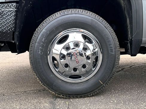 New 2026 GMC Sierra 3500 SLE w/ SLE Convenience Package image 12