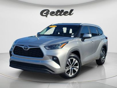 Used 2023 Toyota Highlander XLE