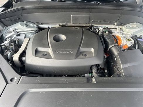 Certified 2025 Volvo XC90 T8 Ultra image 35
