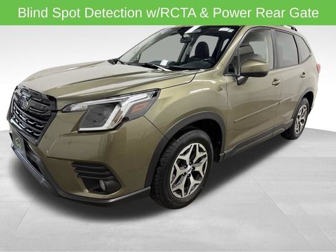 Used 2023 Subaru Forester Premium AWD/4WD image 6