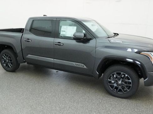 New 2026 Toyota Tundra Platinum AWD/4WD image 15