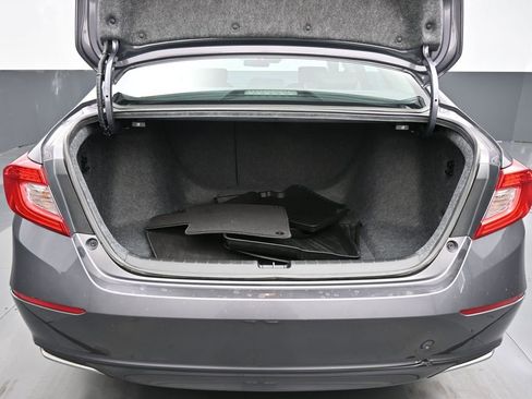 Used 2020 Honda Accord EX image 36