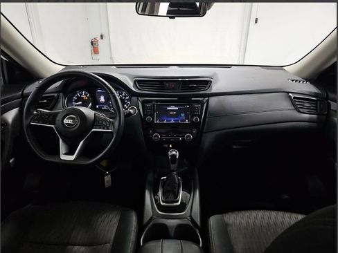Used 2020 Nissan Rogue SV AWD/4WD image 8