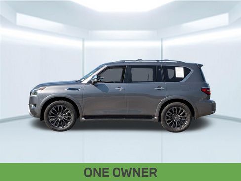 Used 2024 Nissan Armada Platinum w/ Captain's Chairs Package RWD image 2