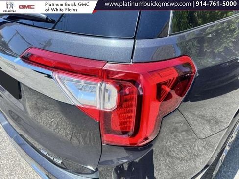 Used 2022 GMC Acadia Denali w/ Denali Technology Package image 10