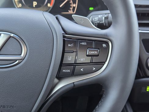 Certified 2025 Lexus ES 350 w/ Premium Package image 41