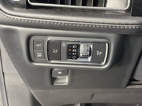Used 2022 Lincoln Nautilus Reserve AWD/4WD image 29