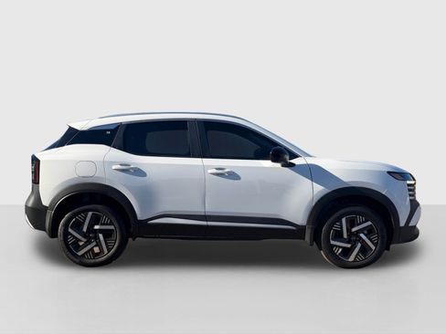 New 2026 Nissan Kicks SV FWD image 7
