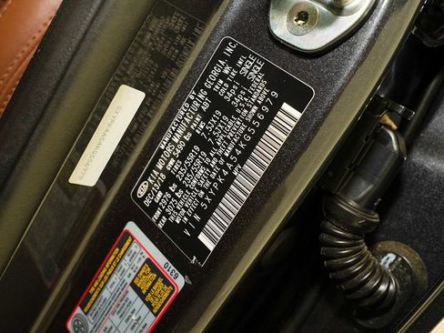 Used 2019 Kia Sorento SX image 23