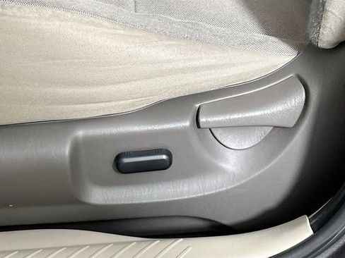 Used 2012 Ford Escape XLT image 11