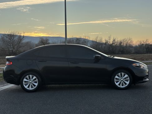 Used 2014 Dodge Dart SXT w/ Sun/Sound Group image 5