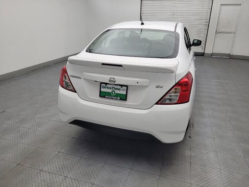 Used 2019 Nissan Versa SV FWD image 7
