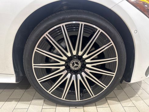 Used 2024 Mercedes-Benz CLE 300 4MATIC Coupe image 5