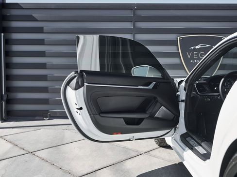 Used 2025 Porsche 911 Turbo S image 24