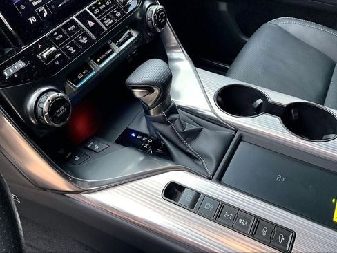 Used 2024 Lexus LX 600 F Sport image 17