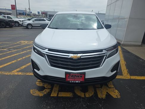 Used 2024 Chevrolet Equinox LS FWD image 9