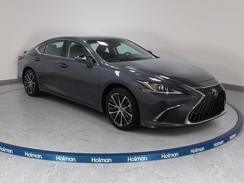 Used 2025 Lexus ES 350 w/ Premium Package FWD image 4