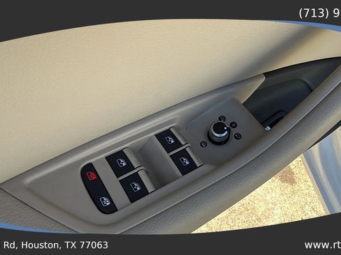 Used 2017 Audi A4 2.0T Premium w/ Convenience Package image 21