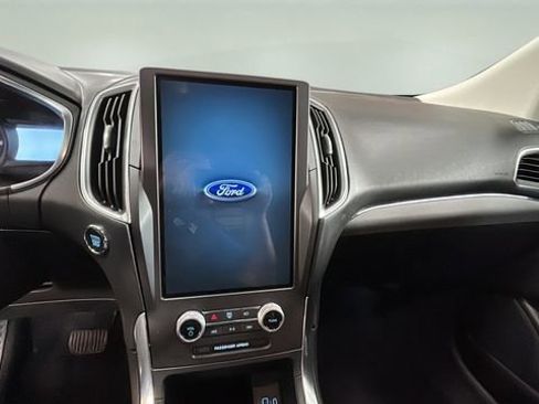 Used 2021 Ford Edge Titanium w/ Equipment Group 301A image 11